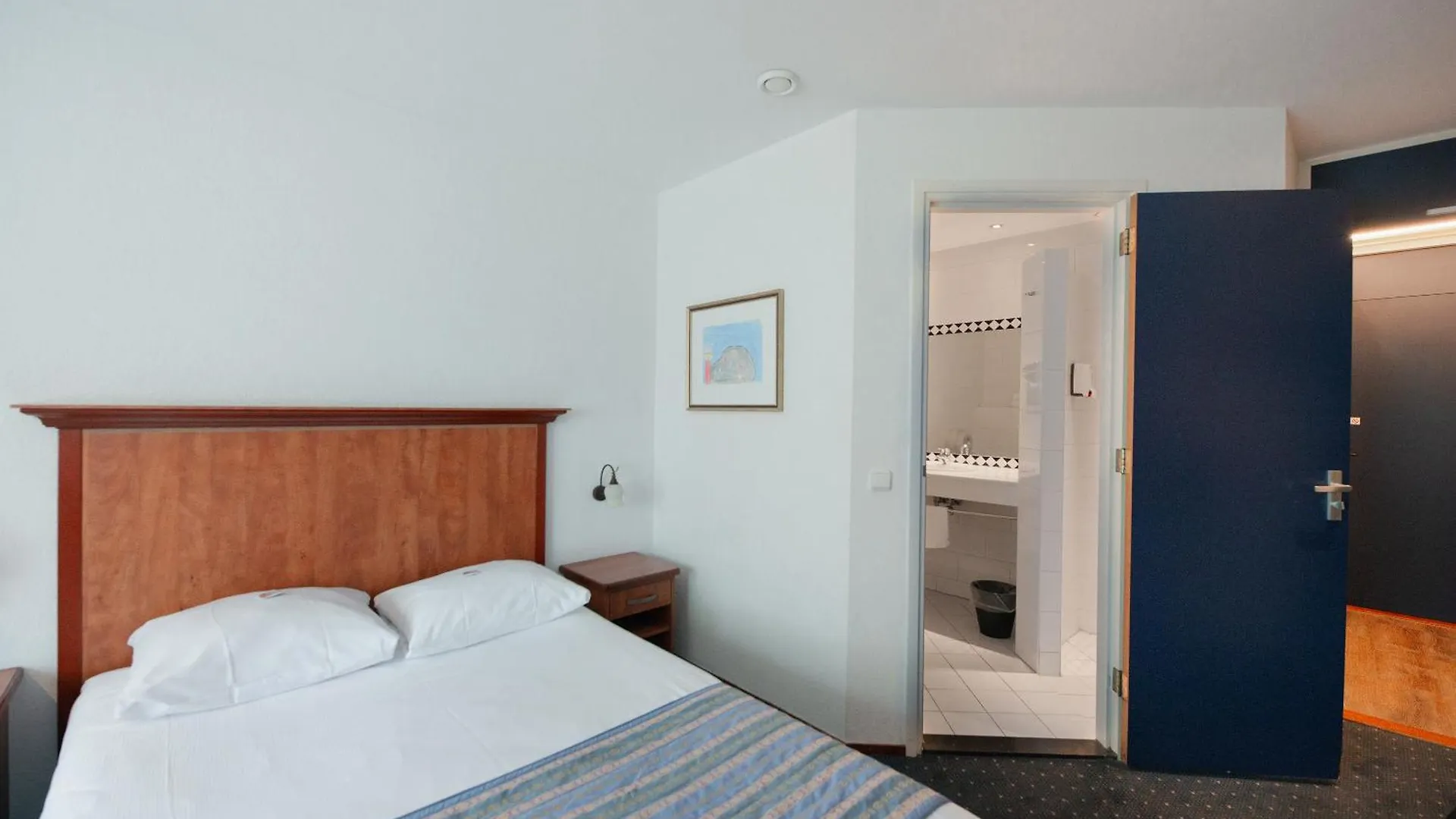 Boutique Hotel Herbergh Amsterdam Airport Free Parking Badhoevedorp 3*,  Países Baixos